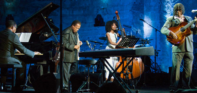 (from left) Herbie Hancock, Wayne Shorter, Esperanza Spalding, and Milton Nascimento perform at the 2013 All-Star Global Concert