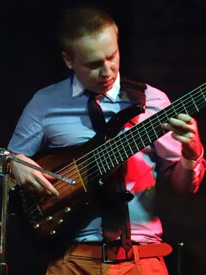 MJF2014-participant-Evgenijj-Kustov-bass-Ukraina_300x400