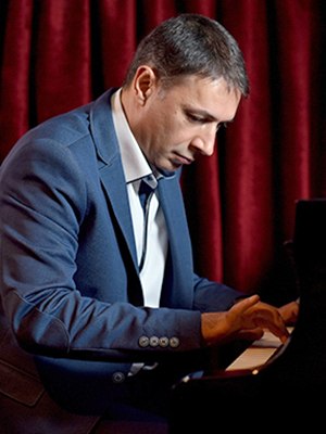 MJF2014-participant-artyom-lalayan-piano-russia_300x400