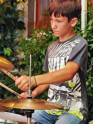 MJF2014-participant-ilya-blazh-drums-rossija_300x400